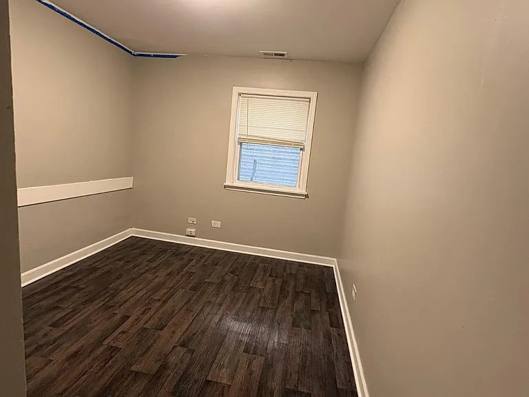 5905 S Indiana Ave #1 — Photo 6