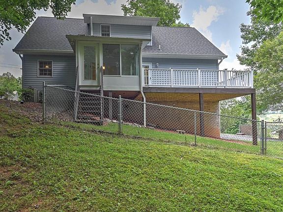 4th image of 131 Regency Dr