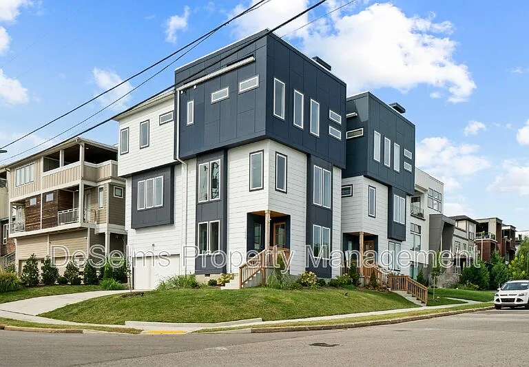 1000 Southside Ave — Photo 48