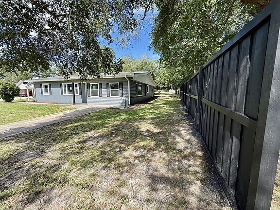 4th image of 3054 S County Line St
