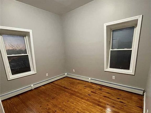 4th image of 30 Fallon Ave