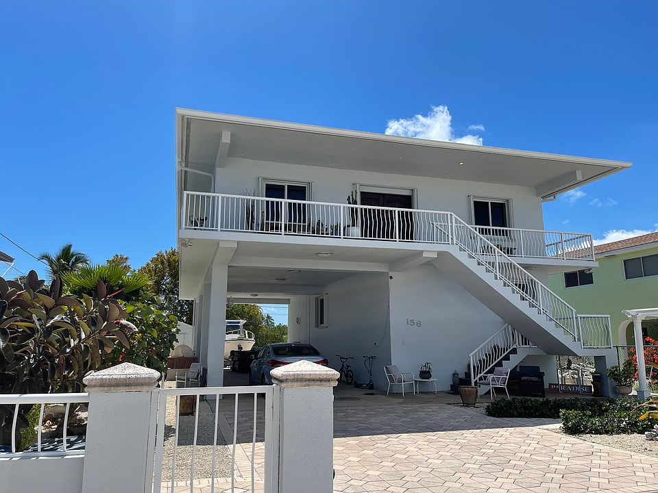 Front view of the entire house