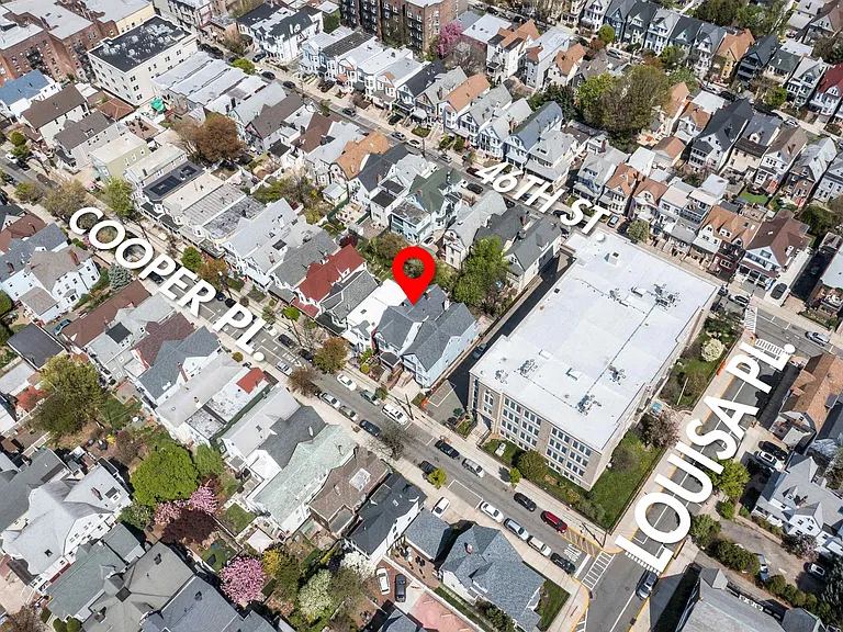 8 Cooper Pl #3 — Photo 12