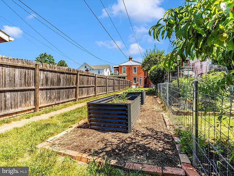 232 Dill Ave — Photo 54