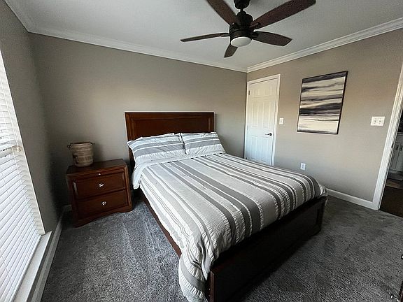 3rd image of 1232 Torrence Cir