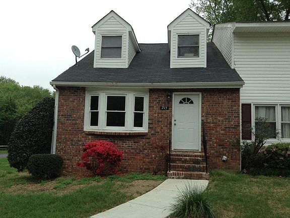 4th image of 215 Flat Creek Ct