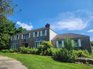 520 Farmersville Rd, Flemington, NJ 08822