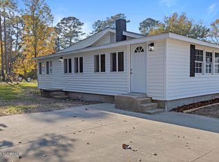 1057 Gregory Fork Rd, Richlands, NC 28574