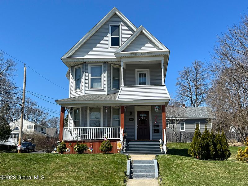 2nd image of 401 Rosa Road