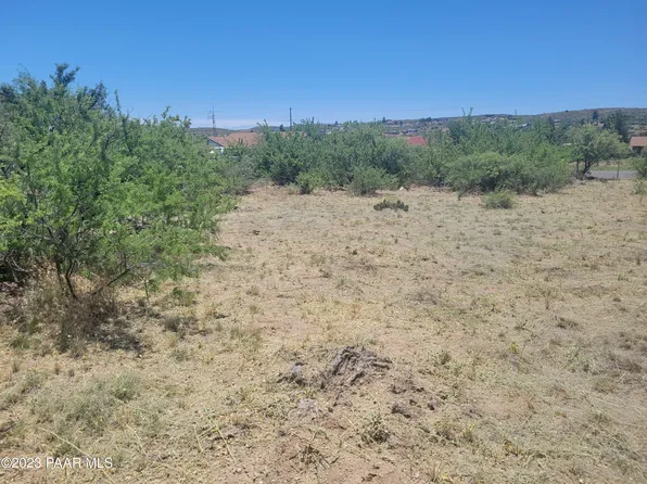 20214 E Mesa Verde Rd, Mayer, AZ 86333