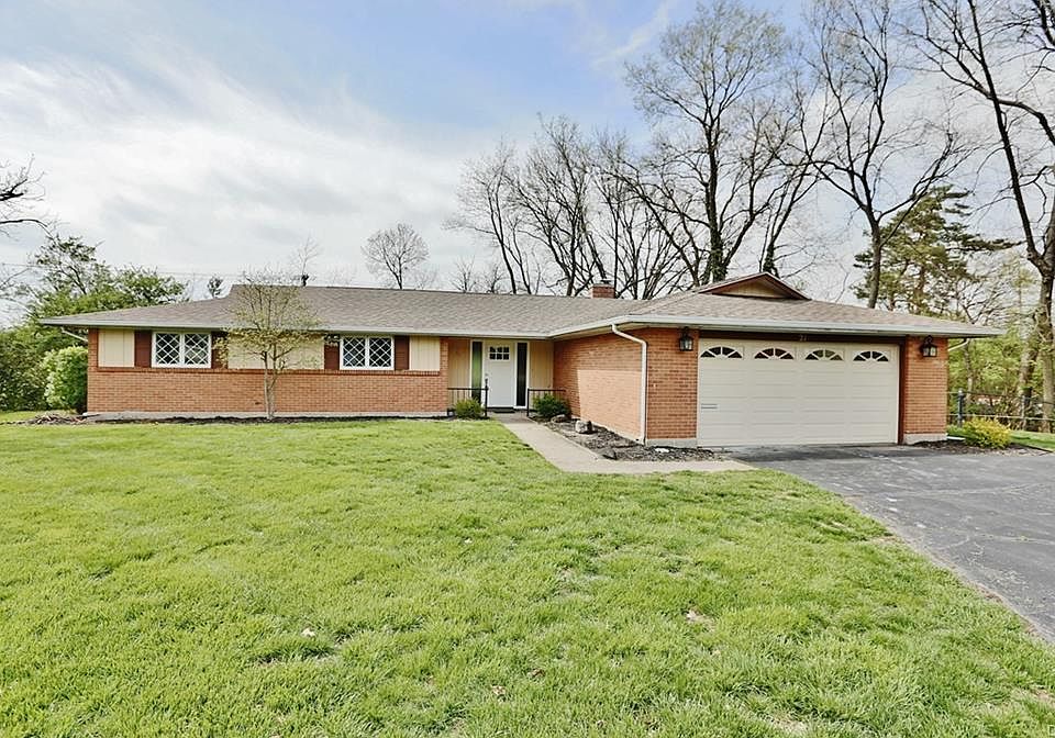 1st image of 21 Gershwin Dr