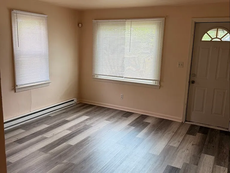 181 W Judson Ave — Photo 5