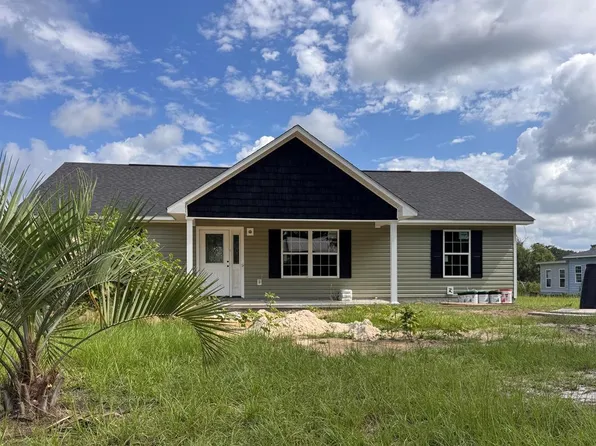 305 Arnold Rd, Douglas, GA 31535