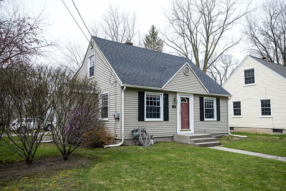 1st image of 3401 Dartmouth Dr