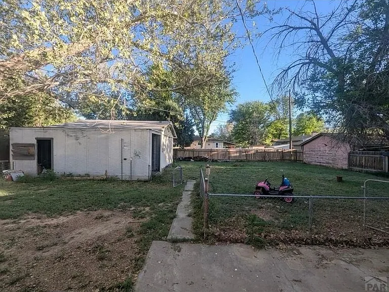 404 Homer Ave — Photo 19