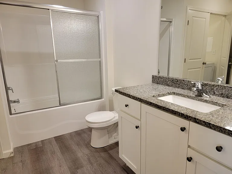 4530 Commerce St #101 — Photo 9