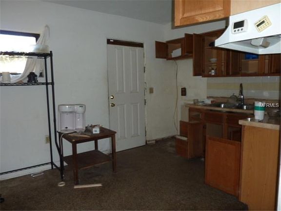 2nd image of 3624 Tarpon Dr