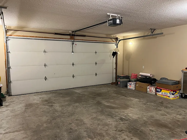 1302 Cloverleaf Ct — Photo 9
