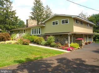 1820 Lower Rocky Dale Rd, Green Lane, PA 18054