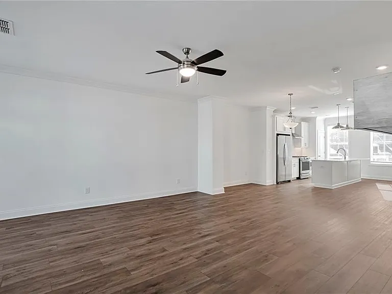 1115 Larkin Dr — Photo 10
