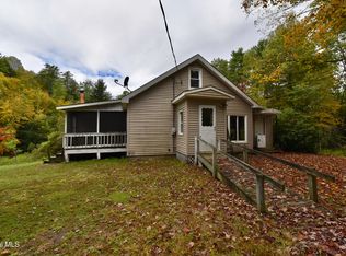 318 Howe Rd, Lake Luzerne, NY 12846