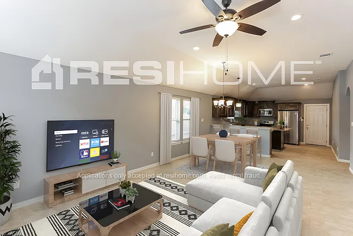 2708 Chestnut Ave — Photo 3