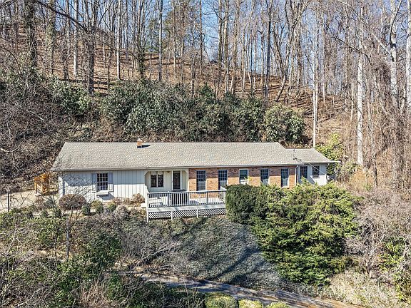 2nd image of 557 Auburn Park Dr