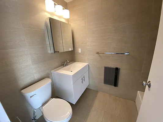 Rented by MySpaceNYC | media 62