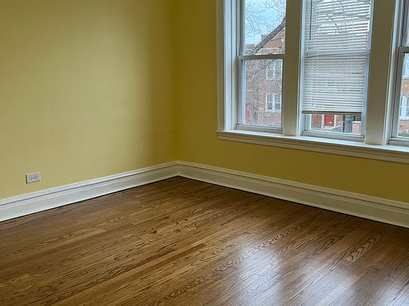 4th image of 2420 N Lavergne Ave #2S