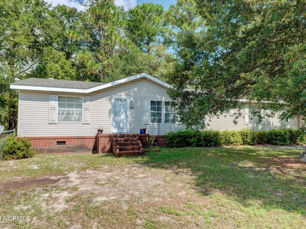 220 Golden Road, Wilmington, NC 28409