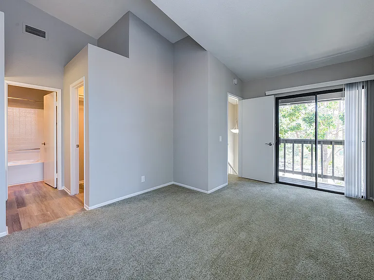 Pointe Niguel Apartments — Photo 29
