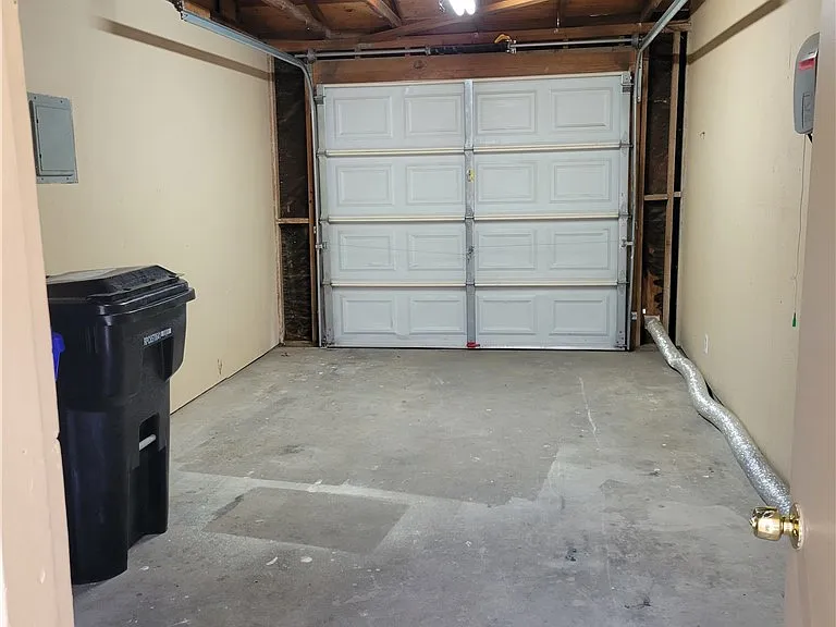16001 Green Hill Dr #1 — Photo 1