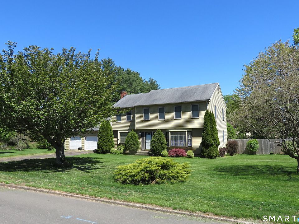 1st image of 20 Watch Hill Road