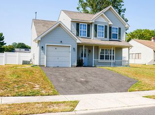 12 Peachton Ln, Sicklerville, NJ 08081