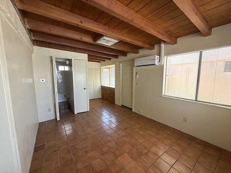 2301 N Northway Ave — Photo 16