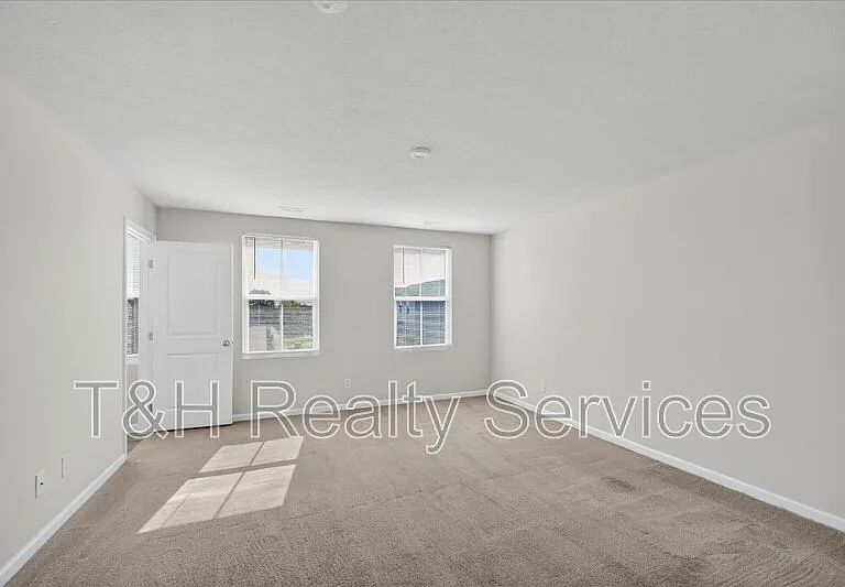 40 N Fairfield Dr — Photo 26