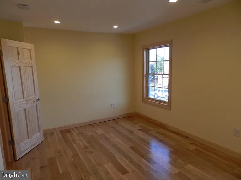 743 Valley Forge Ave — Photo 14