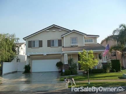 2nd image of 840 Santa Fe St