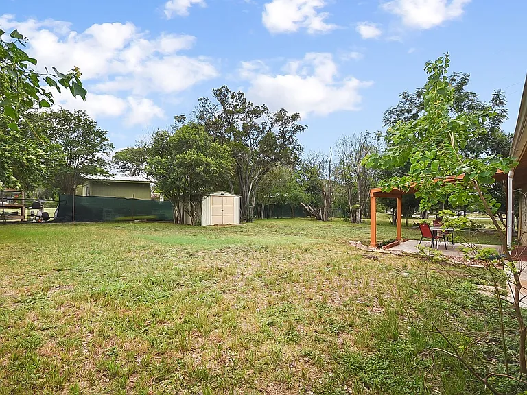 185 Oklahoma Ave — Photo 23