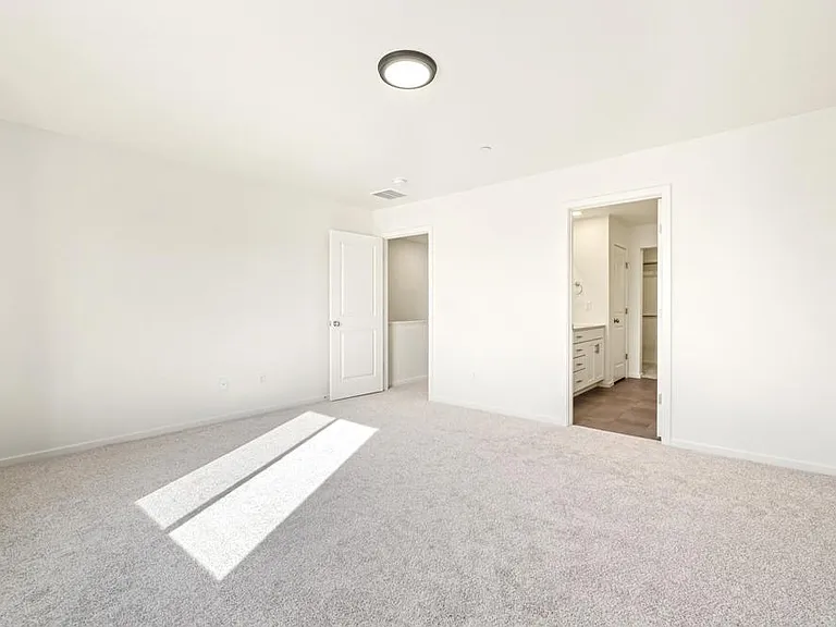 2720 Barnstormer St #3 — Photo 7