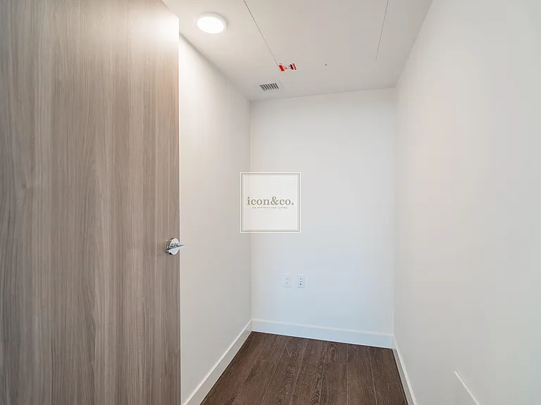 455 SW Marine Dr #3 — Photo 17