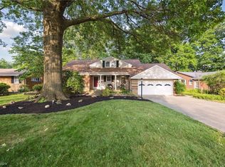 1849 Dunellon Dr, Lyndhurst, OH 44124