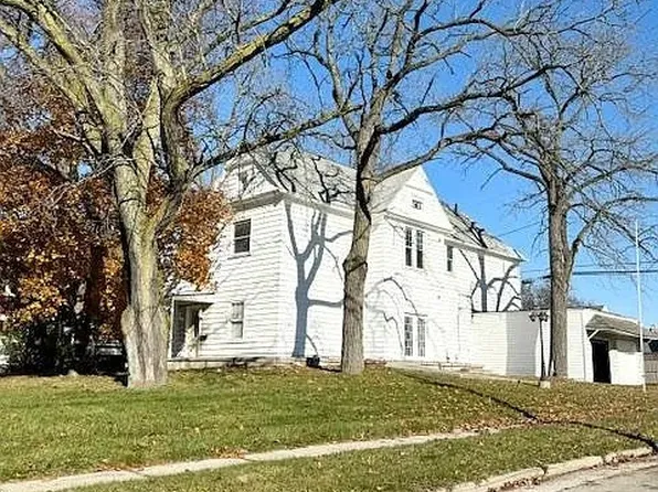 1141 Earlwood Ave, Oregon, OH 43616