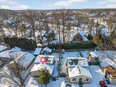 1324 Hendricks Way, Waterford, MI, 48328