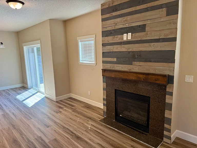 14174 Murren Way — Photo 5