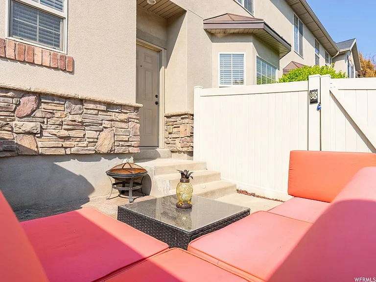 2409 W Adelaide Dr — Photo 26