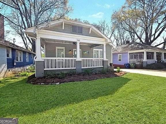 3rd image of 762 Pearce St SW