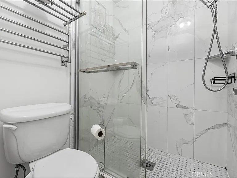 5257 Radford Ave #101 — Photo 17