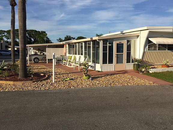 side view of landscaping 