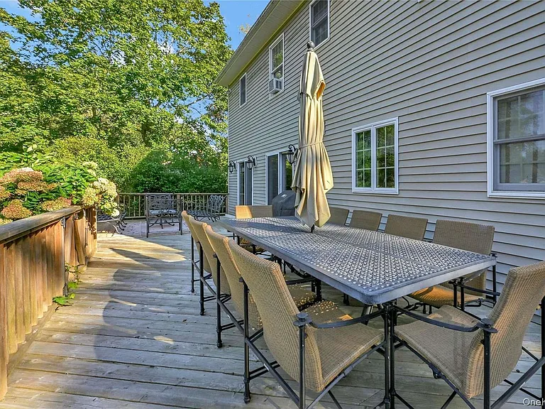 215 Kouros Rd — Photo 12